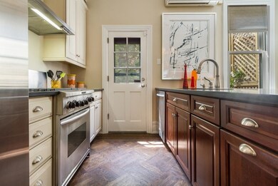 22 W Hamilton Place, Jersey City, NJ 07302 - photo 3