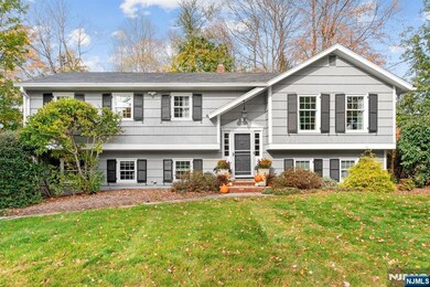 757 Sunset Terrace, Franklin Lakes, NJ 07417 - photo 2