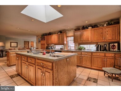 750 E Market St, Orwigsburg, PA 17961 - photo 6