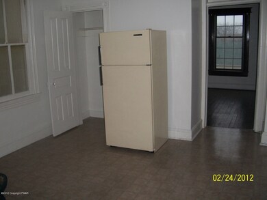 Kitchen pic 2