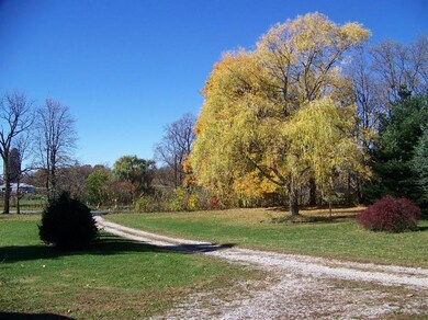 3933 N 100 W, La Porte, IN 46350 - photo 2