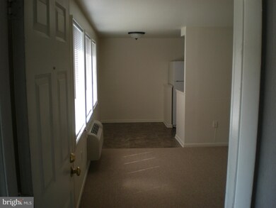 250 Tanglewood Ln unit B2, King of Prussia, PA 19406 - photo 3