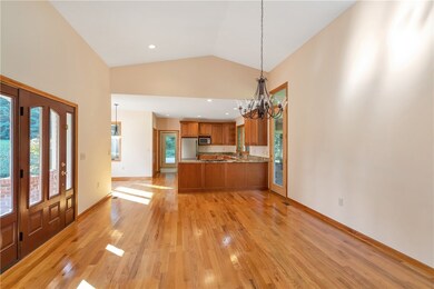 129 Tyler Ln, West Union, SC 29696 - photo 4