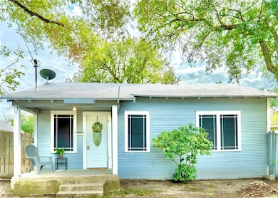 504 E 5th St, Alice, TX 78332 - photo 2