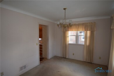 3859 Wallwerth Dr, Toledo, OH 43612 - photo 6