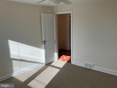 2405 Bond Ave, Drexel Hill, PA 19026 - photo 2