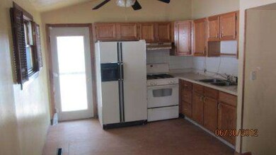 156 Sioux Ave, Carpentersville, IL 60110 - photo 2