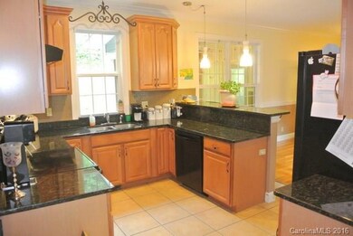 27 Mountain Shadows Dr, Leicester, NC 28748 - photo 4