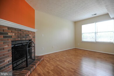 14005B Grumble Jones Ct, Centreville, VA 20121 - photo 5