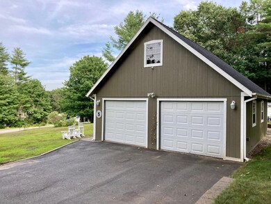 Garage/Driveway