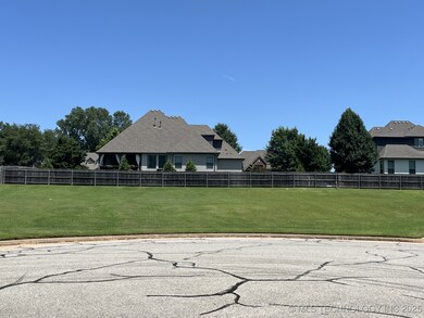 7103 S Sycamore Place, Broken Arrow, OK 74011 - photo 3