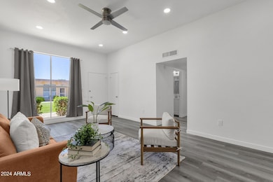 7-web-or-mls-13214-n-99th-dr