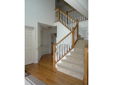 Entry/Foyer.
