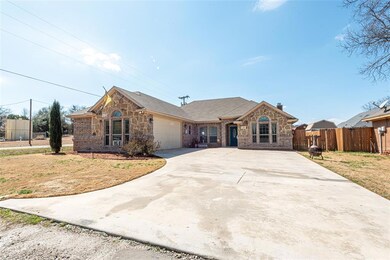 140 Sunflower Dr, Weatherford, TX 76087 - photo 3