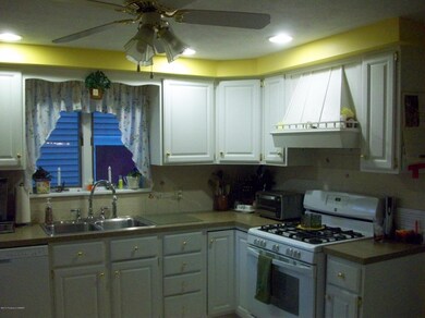 55 N Loveland Ave, Kingston, PA 18704 - photo 6