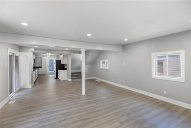 3918 10th St, Des Moines, IA 50313 - photo 6