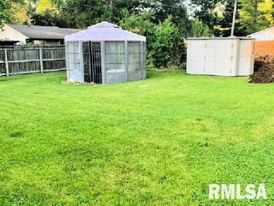 1316 Richland Ave, Lincoln, IL 62656 - photo 2