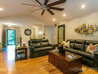 39 Buck Acres Dr, Asheville, NC 28806 - photo 7