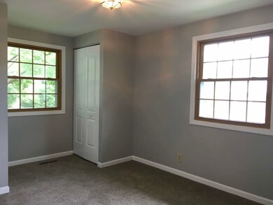 133 Mora Rd, Carpentersville, IL 60110 - photo 5