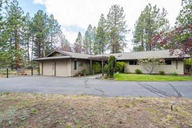 60020 Ridgeview Dr E, Bend, OR 97702 - photo 2