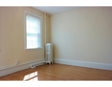 114 Bartlett St, Charlestown, MA 02129 - photo 3