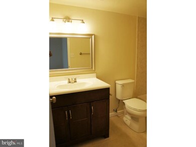 404 Girard St unit 101, Gaithersburg, MD 20877 - photo 4