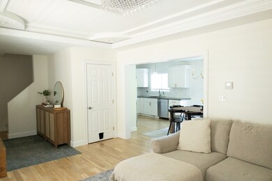 16 Jacob St, Chicopee, MA 01020 - photo 5