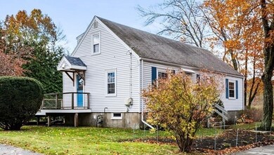 10 Wolcott St, Wakefield, MA 01880 - photo 4