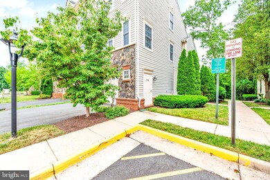 11265 Wortham Crest Cir unit 39, Manassas, VA 20109 - photo 4