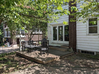 902 W Lexington Ave, Elkhart, IN 46514 - photo 5