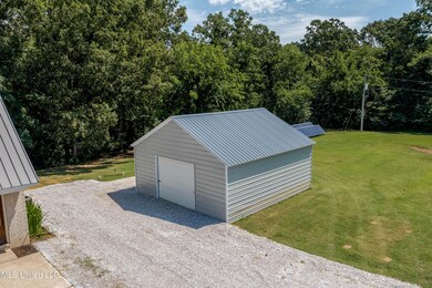 04-Outbuilding