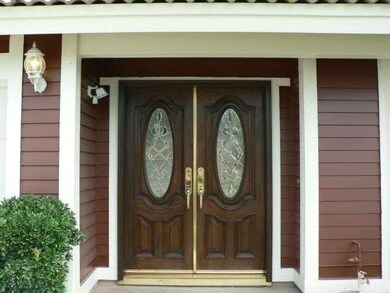 Upscale Double Entry with Cut Glass Inserts and Po