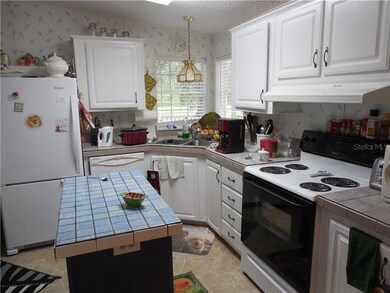 225 Jackson Park Ave, Davenport, FL 33897 - photo 4