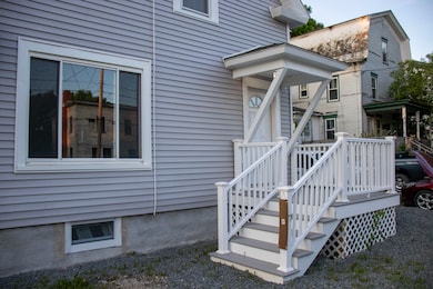 09 - Front Stairway