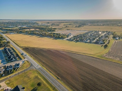 0 N Lone Star Pkwy unit 21112034, McGregor, TX 76657 - photo 2