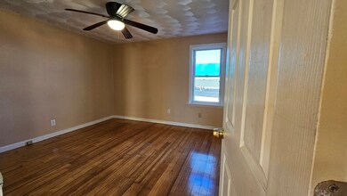 558 Third St unit 3, Fall River, MA 02721 - photo 5