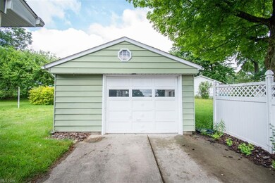 561 Audrey Ln, Struthers, OH 44471 - photo 5