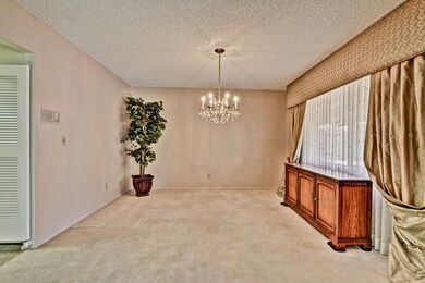 Formal Dining