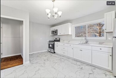 76 Spencer St unit B, Lynn, MA 01905 - photo 2