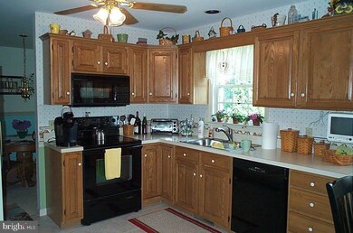 81 Millstone Dr, Ephrata, PA 17522 - photo 6