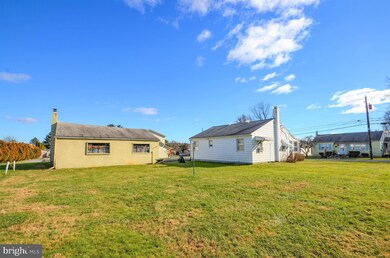 2729 Fairview St, Bethlehem, PA 18020 - photo 3