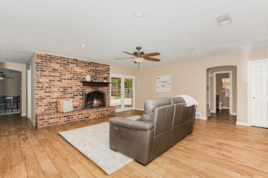 2704 Shady Grove Dr, Bedford, TX 76021 - photo 4