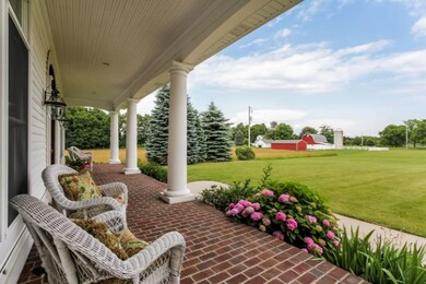 007-Porch-1851660-small