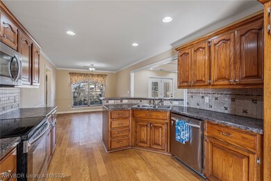 107 N Richardson Ave, Sallisaw, OK 74955 - photo 7