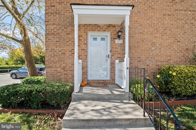 1010 Dartmouth Glen Way, Baltimore, MD 21212 - photo 3