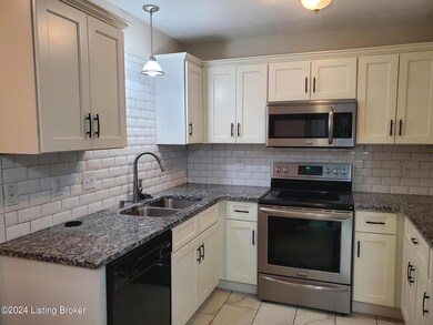 6629 Arbor Creek Dr unit 11, Louisville, KY 40228 - photo 7