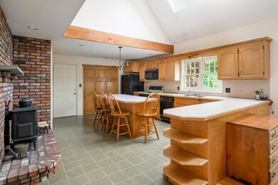 8 Chestnut Ln, York, ME 03909 - photo 6
