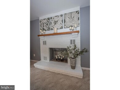 402 Karen Ln, Wallingford, PA 19086 - photo 5