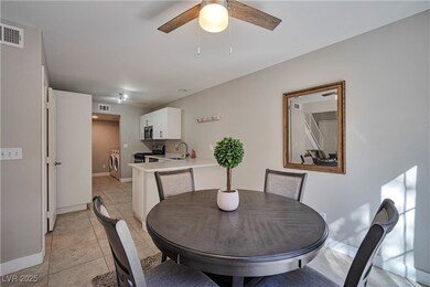 10142 Tree Creek Ct, Las Vegas, NV 89183 - photo 6