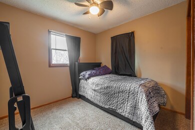 1611 Patterson Ln, Cedar Falls, IA 50613 - photo 6
